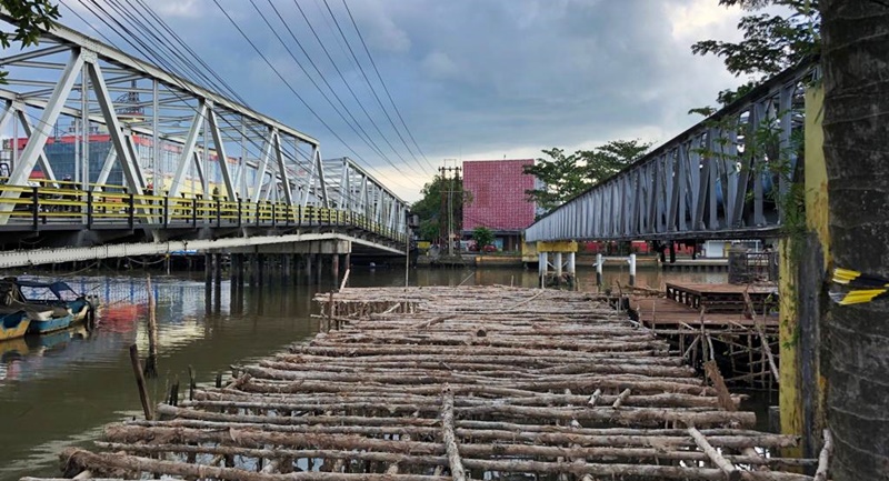 Jembatan Apung