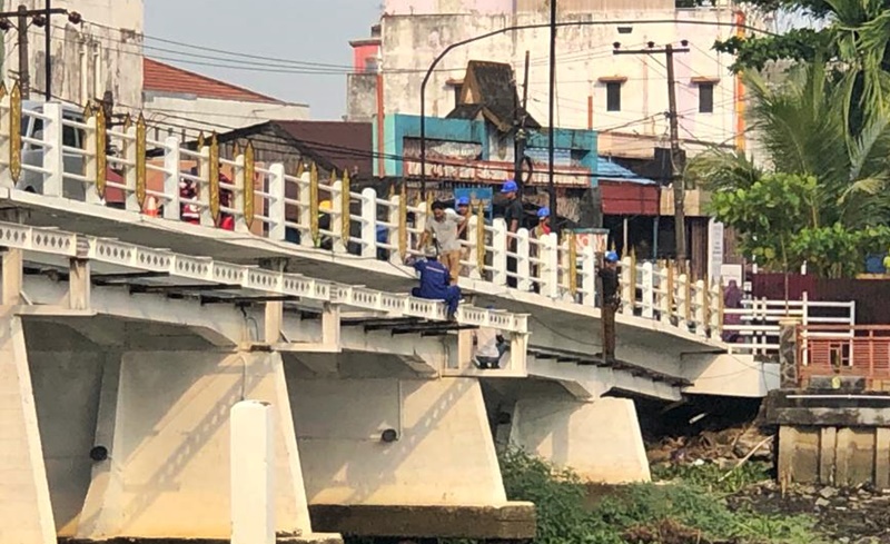 Jembatan Pasar Lama